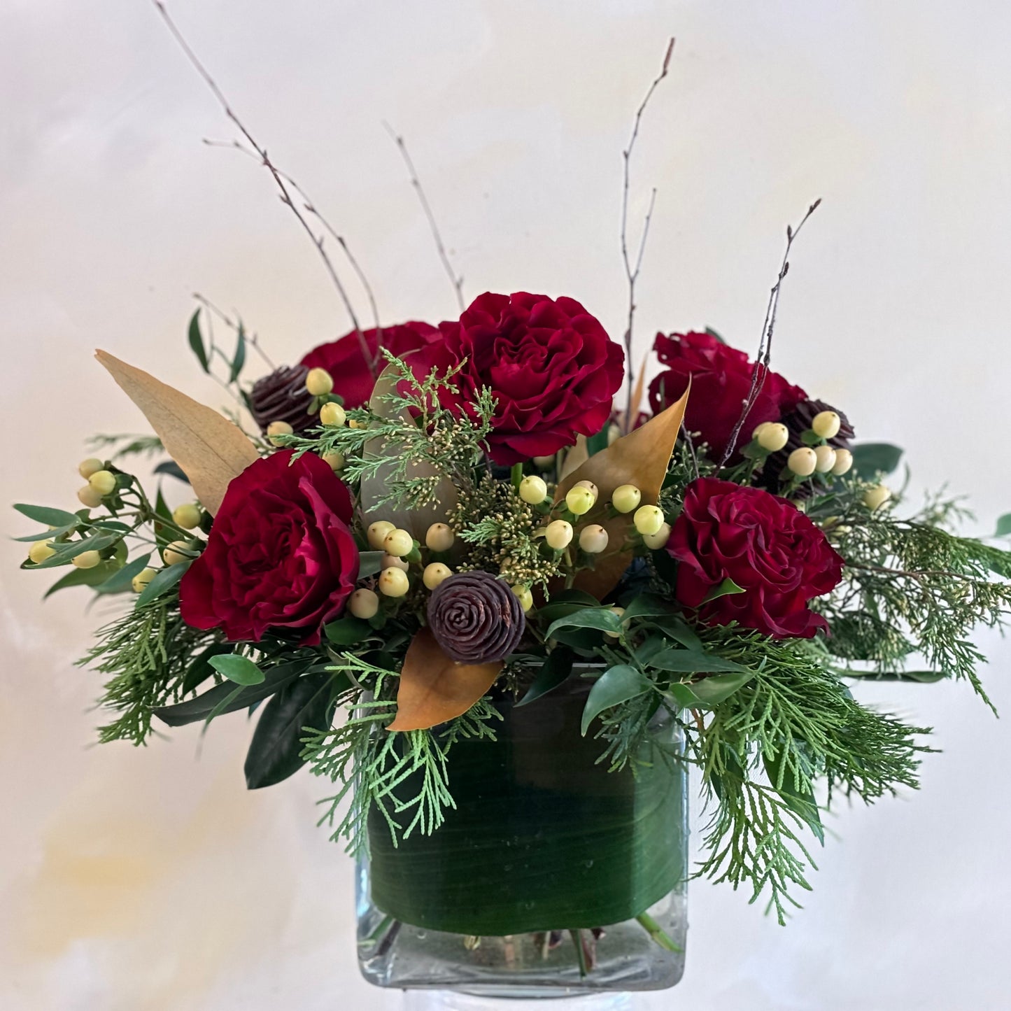 Petite Holiday Classic Centerpiece