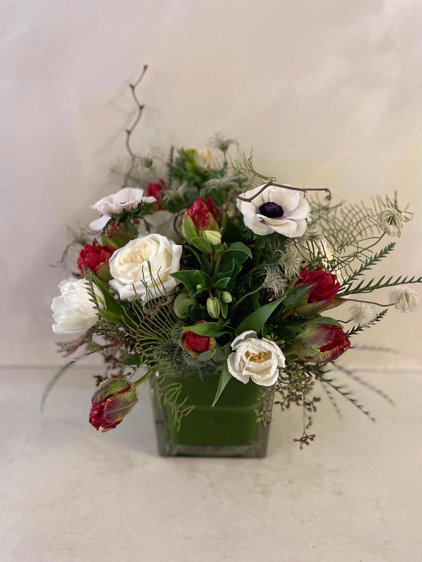 Holiday Classic Centerpiece