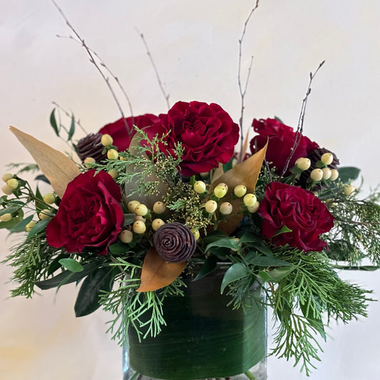 Petite Holiday Classic Centerpiece